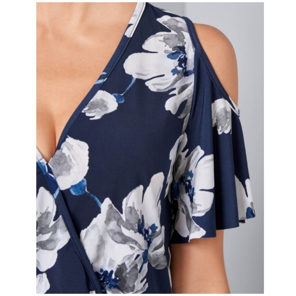 Venus Blue and White Floral Cold-Shoulder Top, Size L - Picture 4 of 10